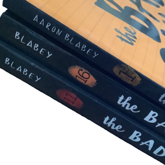 Lot of 3 The Bad Guys Scholastic Paperback Books Aaron Blabey #’s 1, 11 and 16 - Picture 12 of 12